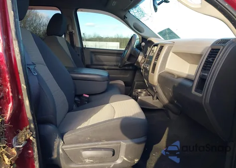 2012 Ram 1500 St z USA, uszkodzony, nr VIN 1C6RD7KT8CS177133